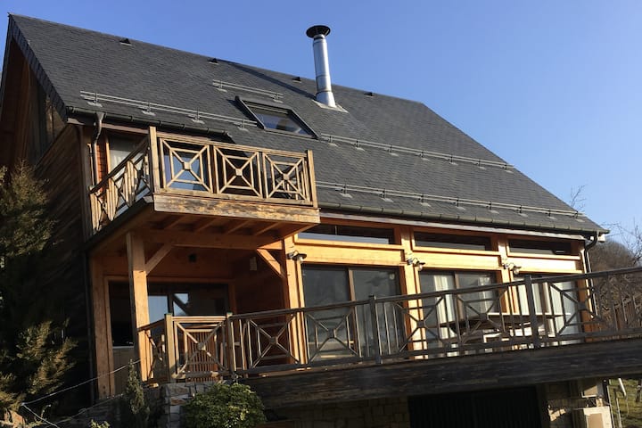 LA MAISON DE VALÉRIE