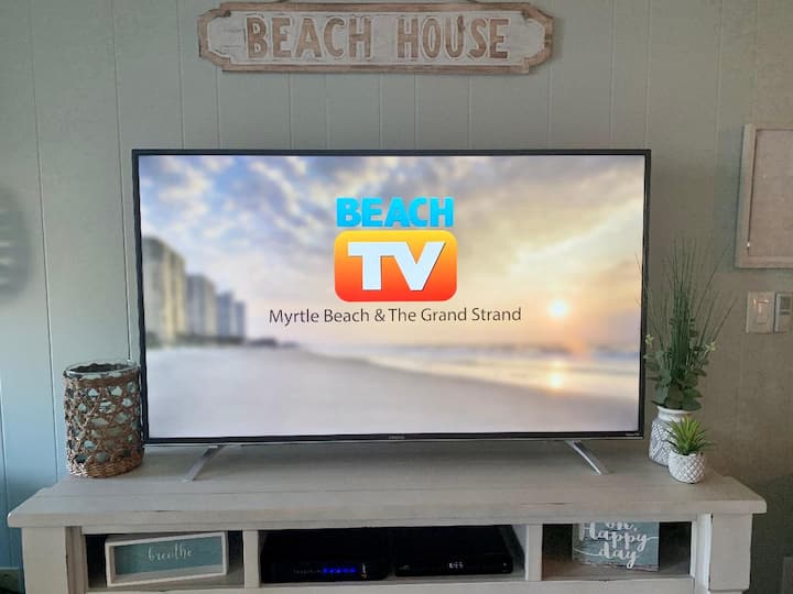 Გაეცანით პლაჟის ტელევიზორს ადგილობრივი ინფორმაციისთვის და პლაჟის ცოცხალი კამერები! 