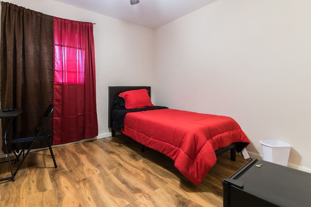 Room Across Ut Dallas Texas Special Discounts Bungalows For