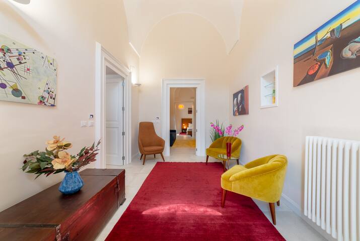 Y ARCILLOS LUXURY ROOMS gallery image 2