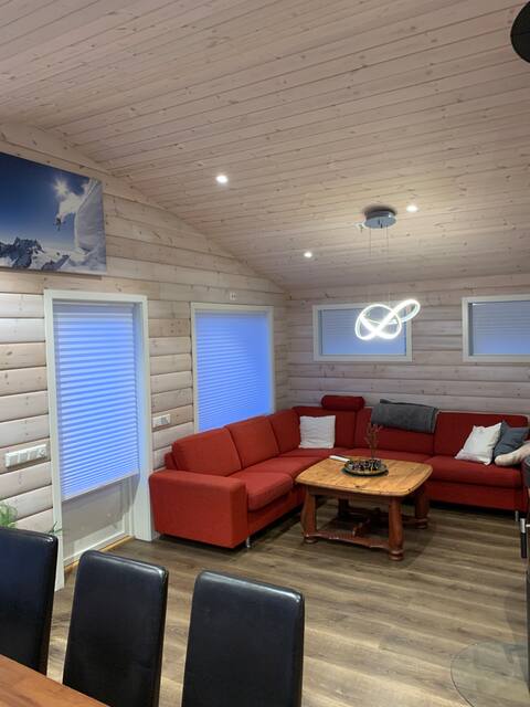 Successful Airbnb property: Fjelltun Lodge. Modern 5 bedroom cabin! in Sogndal