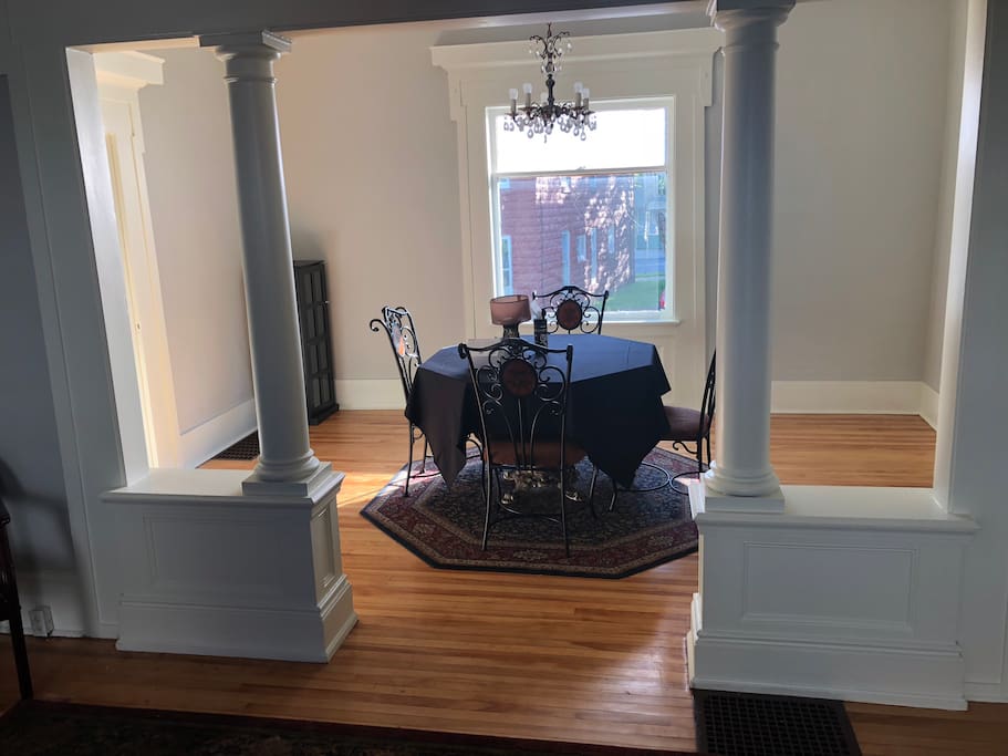 Dining room/conference area