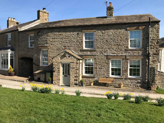 Airbnb Horsehouse Vacation Rentals Places To Stay England