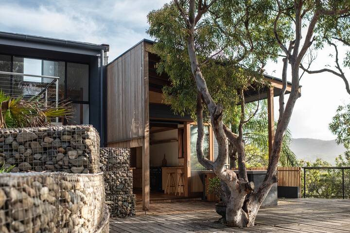 ‘Osprey’ Stunning Boomerang Beach hideaway gallery image 2