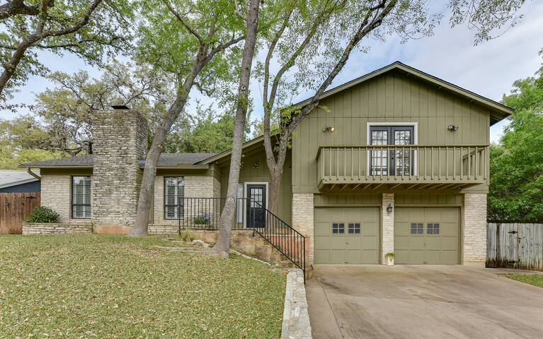 3 BR, 2 Living areas, Near Zilker Park & Downtown gallery image 2