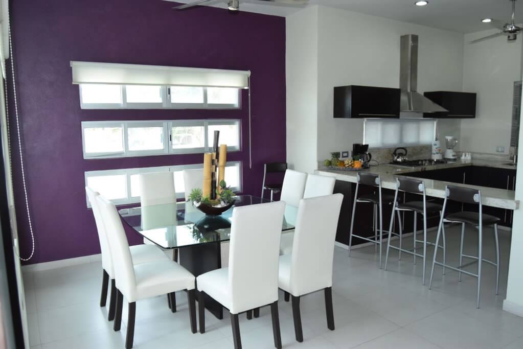 Open Kitchen & Dining area