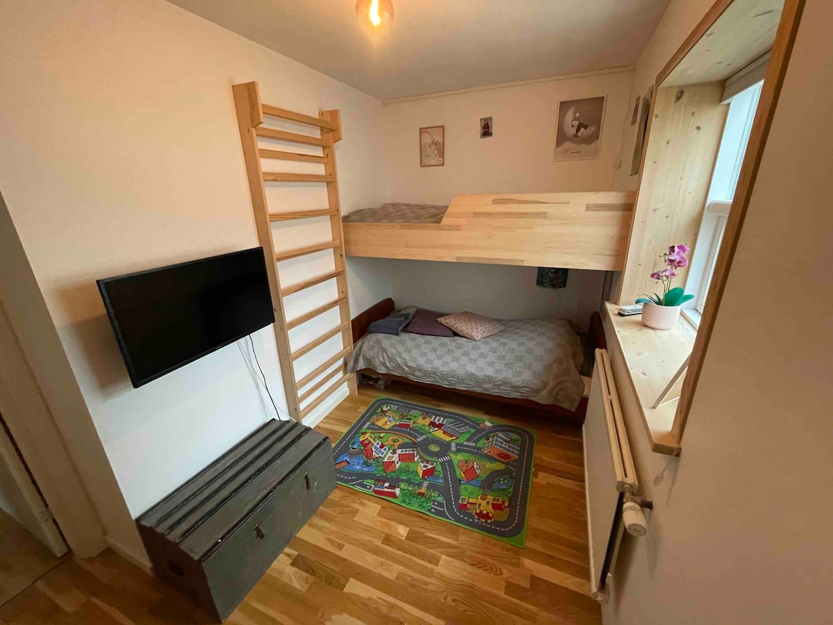 سرير بطابقين