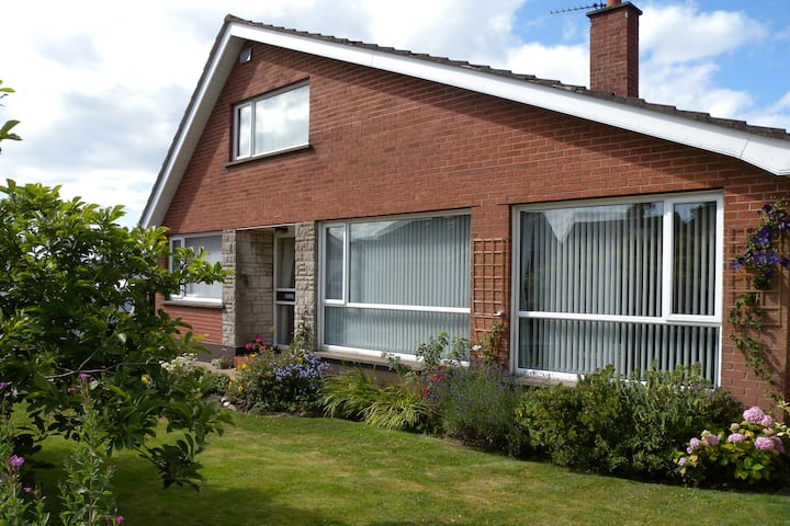 Bright spacious family home with large garden