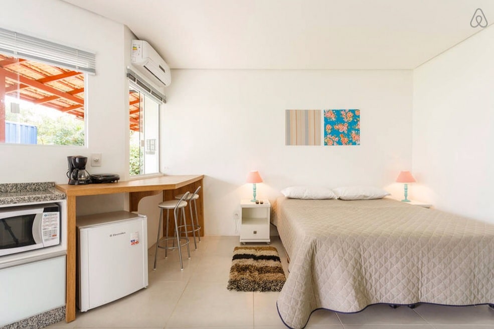 CHUMBA CHA KULALA MARA MBILI KWENYE GHOROFA YA CHINI