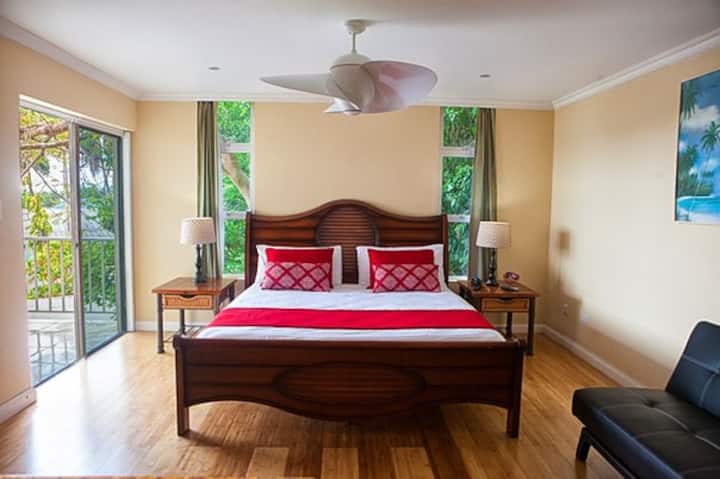 Condo in Montego Bay · ★4.82 · Studio · 2 beds · 1 bath
