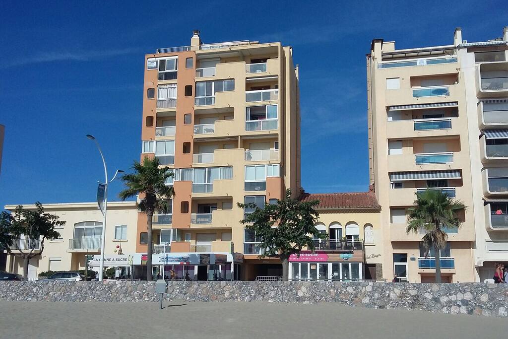 APPARTEMENT FRONT DE MER
