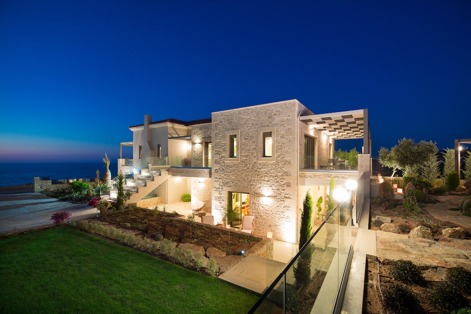 A stone villa above the Cretan Sea, Stavromenos, Crete, Greece, photo 1 of 10