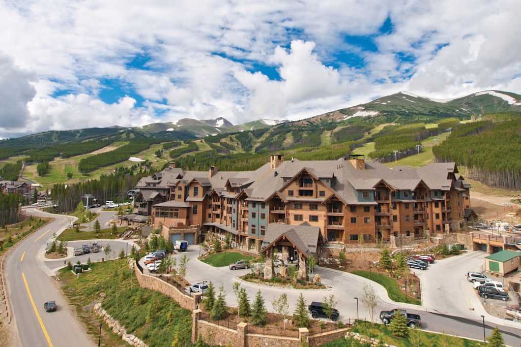 Ski-in/ski-out mountainside resort