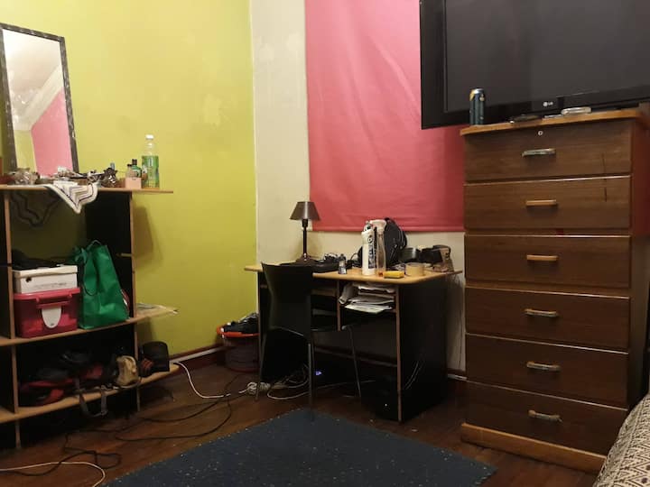 Picha ya Habitación amplia en pleno centro de Santiago 1