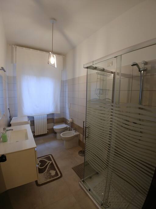Bagno appena ristrutturato