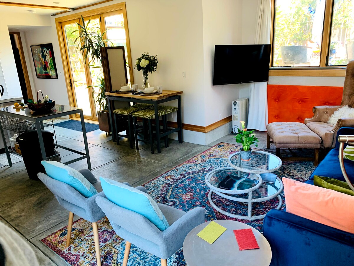 Popular Airbnb listing: Entire one-bedroom apartment in the Cow House in Excelsior