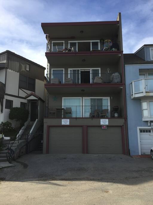 This is the front of the building. Ours is the middle unit.