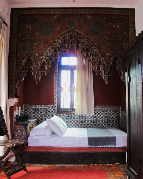 Nice house medina asilah front sea