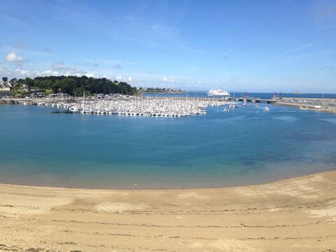 Nid de Corsaire;   vue & accès mer/plage