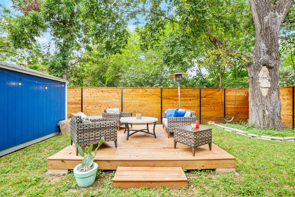 East Austin Hideaway | 2BR/2BA + Yard