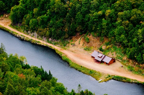 The Trophy | Riverfront | Large log home
