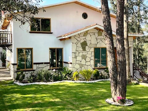 Casa Las Majadas del Bosque (House)