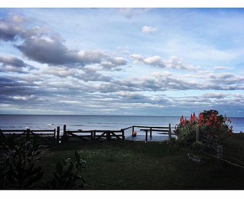 Cabaña frente al mar
