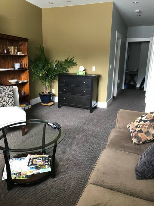 Lots of space with 9 foot high ceilings