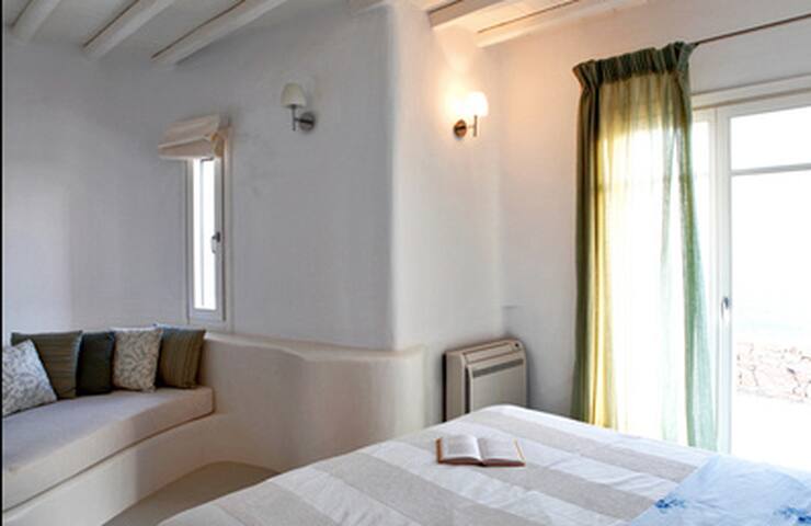 ELIA WHITE RESIDENCE in Mykonos gallery image 4