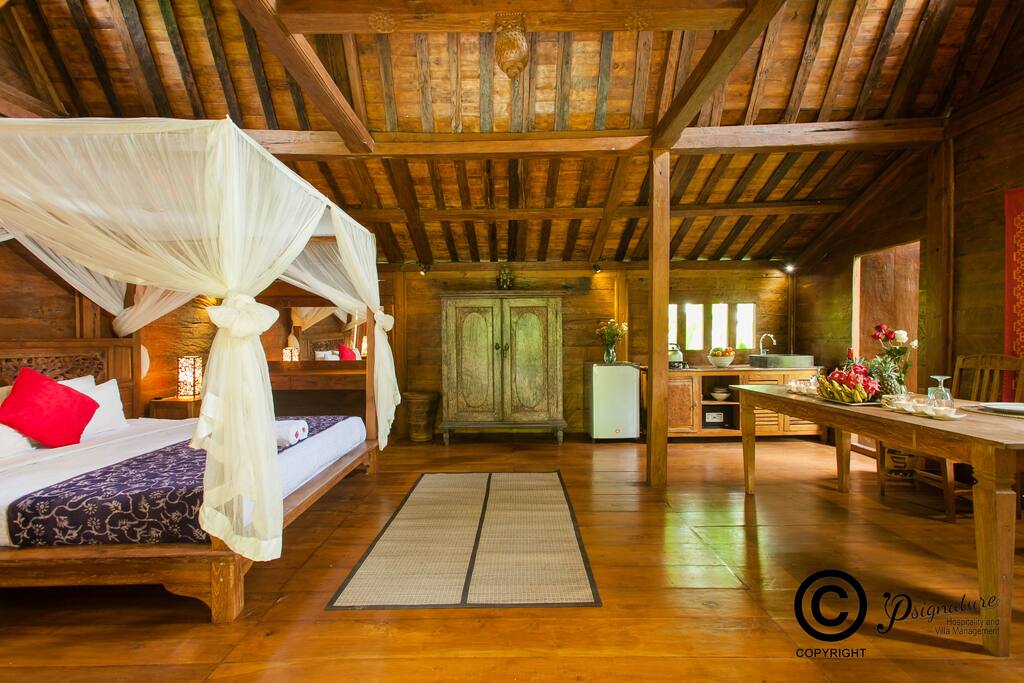 The master room