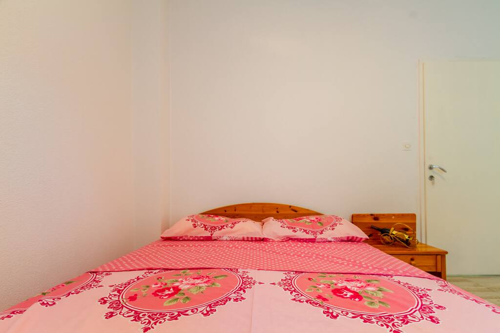 We also provide regular change of linen and towels.