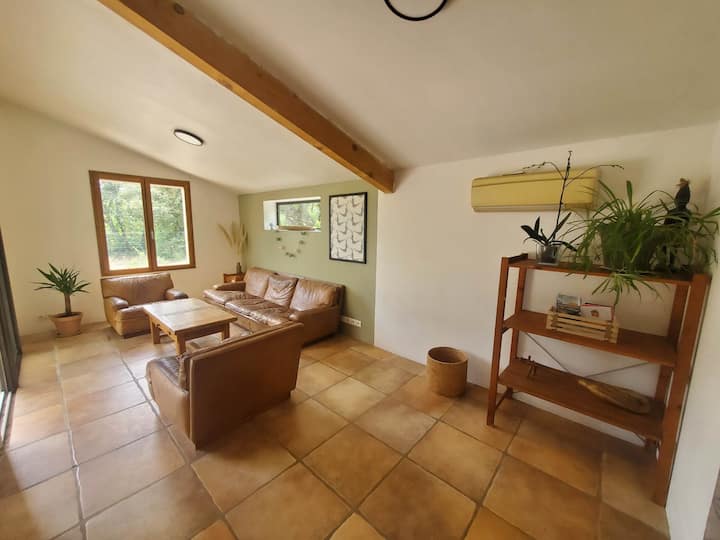 Charmante Villa De Campagne Avec Piscine - Hérault