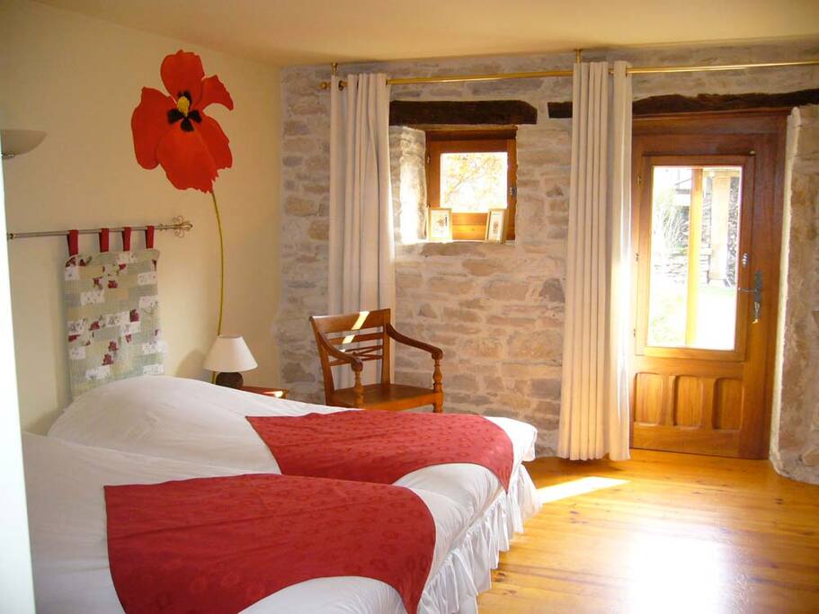 Guest room