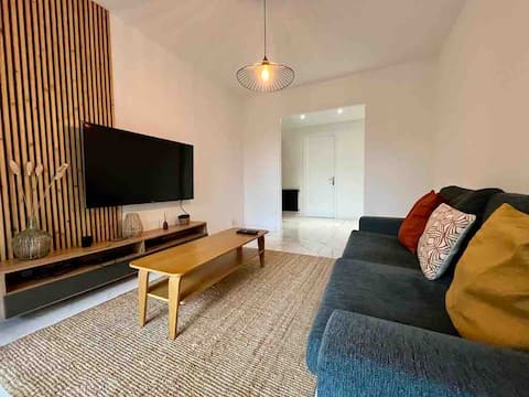 Geneva airport - CERN/ONU - Free parking