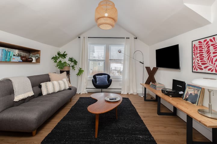 François managed Airbnb listing 3