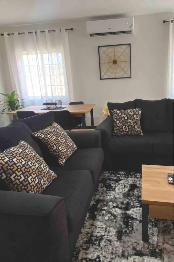 Luxury Villa In Montego Bay/ Near Airport & Beach - Montego Bay