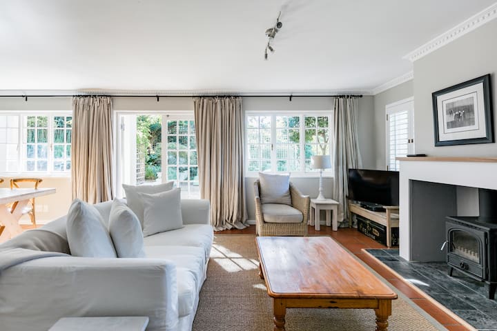 Thirty three Strawberry Lane Cottage