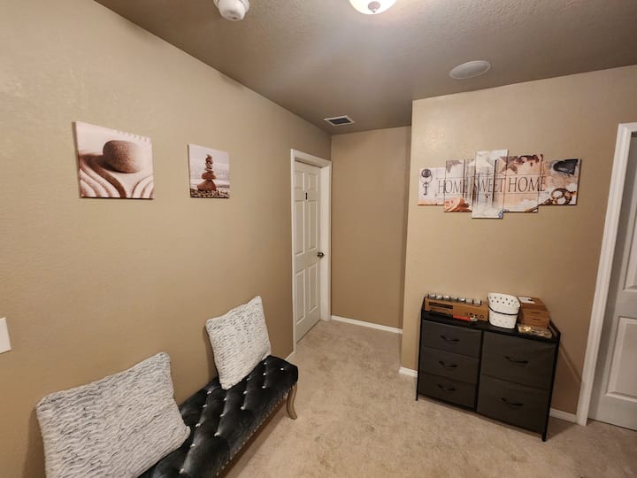 Gaylord Hotel/airport Bedroom With Shared Bath #4 - Aurora, CO