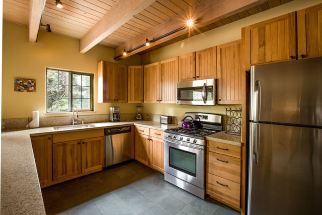 Fully Equipped, Upgraded Kitchen