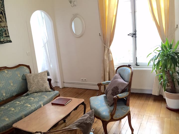 Pretty 2bd apt in Marais (center) Apartments for Rent in Paris, Île