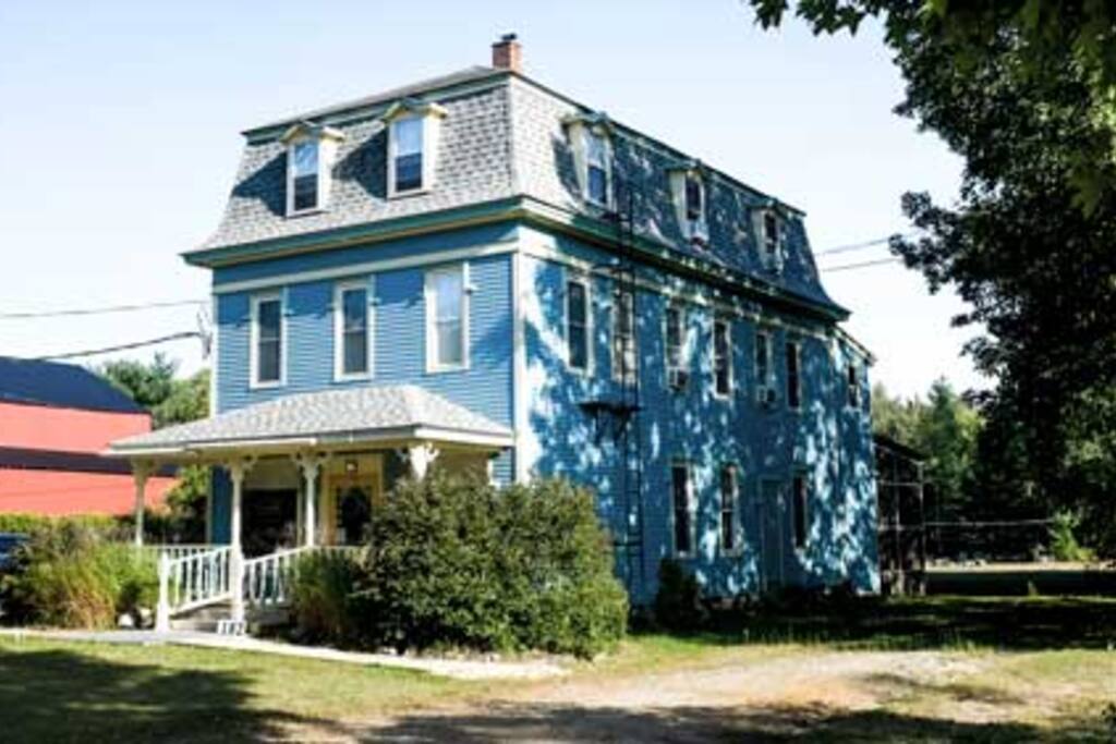 Historic Mansard Architecture
