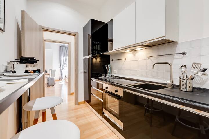 Vatican Prestige Apt 3 Bedrooms & 2 Bathrooms gallery image 4