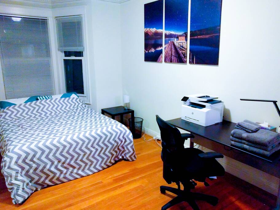 Queen size memory foam mattress