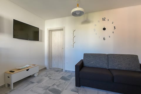 Top performing Airbnb: ★ Walk to beach. Free WIFI, bikes & parking ★ in Rovinj