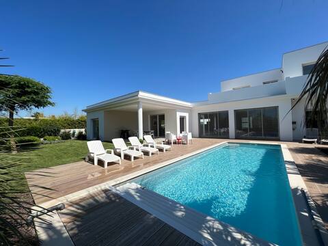 VILLA SUN**** heated POOL CAP D'AGDE 450 m from the sea