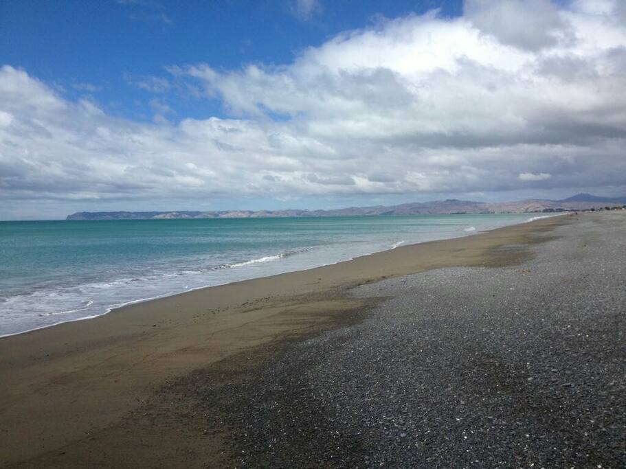 Rarangi Beach