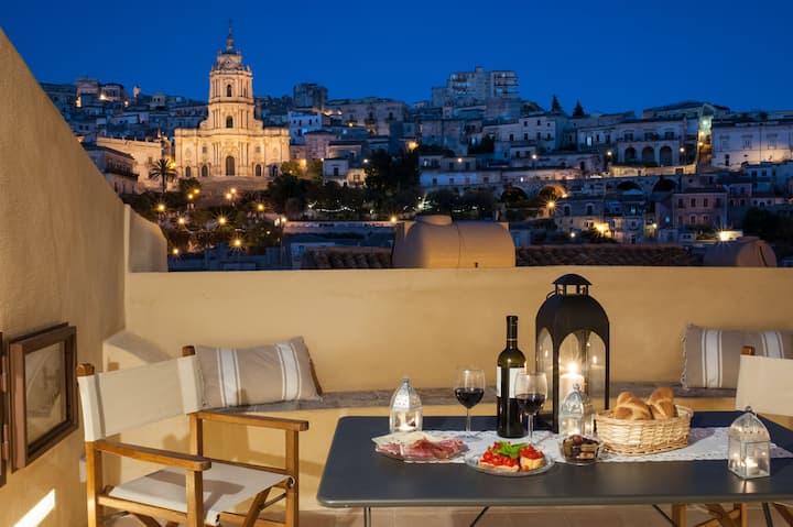 Casa Malvarosa-Una terrace sul Barocco Sicilian