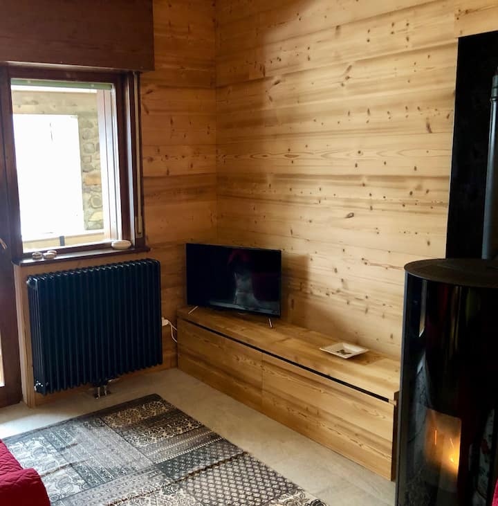 Სასტუმრო ოთახი