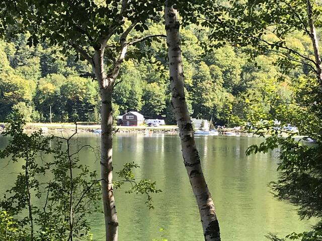 Willoughby Prime Location Lake House