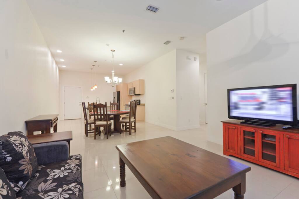 La Isla 205F Living Area